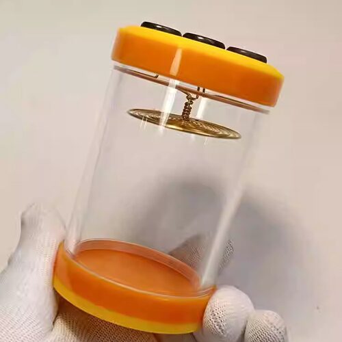 海派虫具名家杨连平制 琥珀色60口径 七孔蝈蝈罐 鸣虫罐 爬宠
