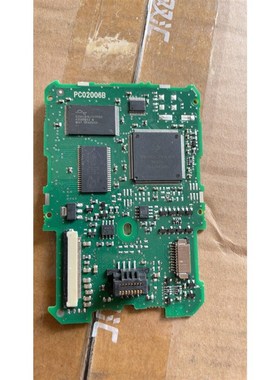 出一块PC02006B电路板,上面有几大芯片,适合电子项目爱