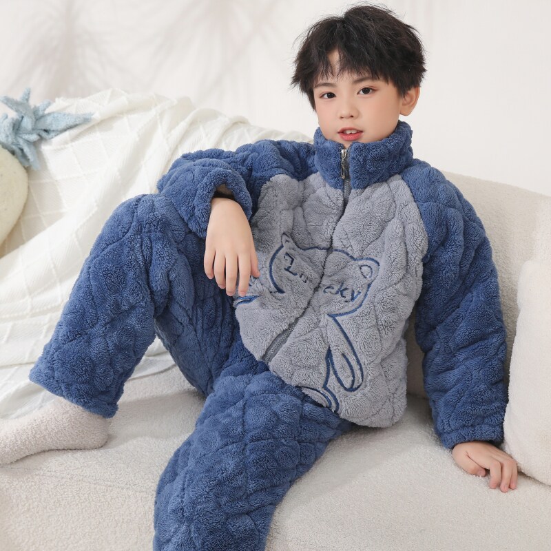男童睡衣冬季加绒加厚儿童珊瑚绒中大童保暖三层夹棉男孩2023新款