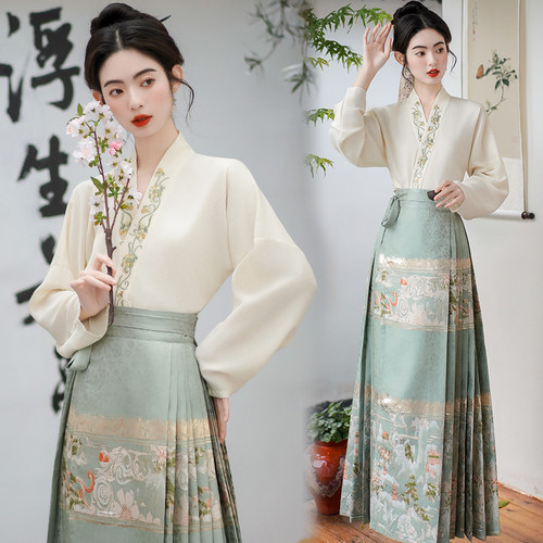 汉服马面裙搭配的上衣交领刺绣飞机袖新中式国风日常白色清新简约