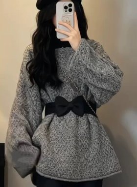 高级感慵懒风灰色毛衣女秋冬季宽松圆领蝴蝶结腰带收腰显瘦针织衫