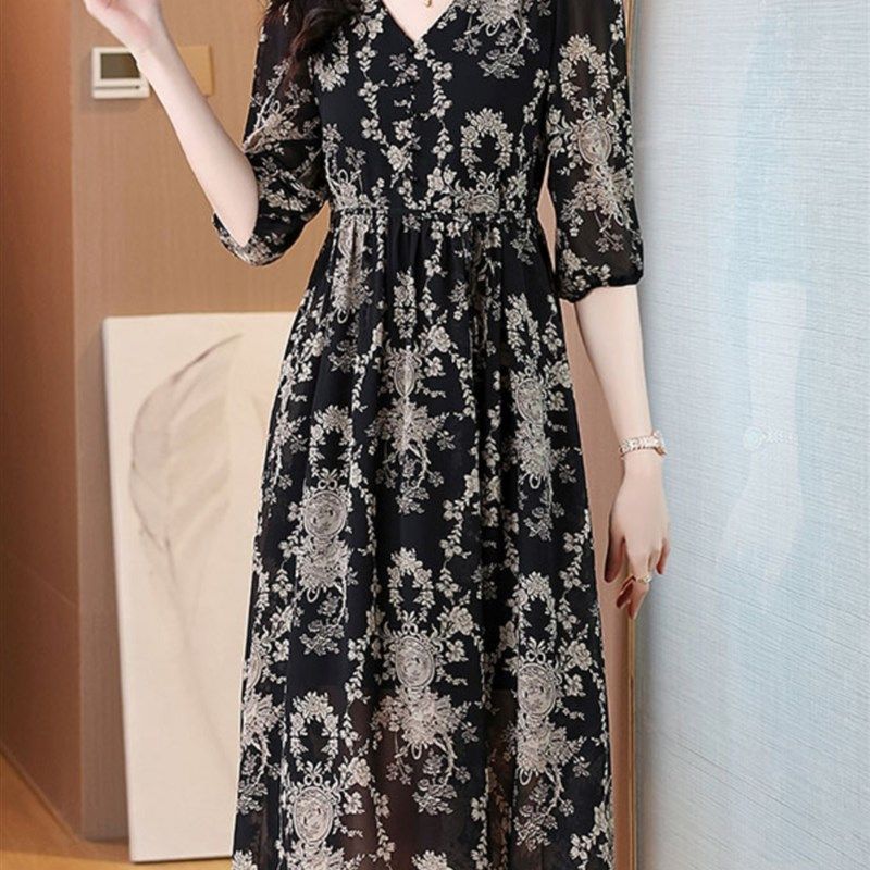 雪纺连衣裙子女士春秋2024年新款夏季小个子五分袖气质碎花中长裙