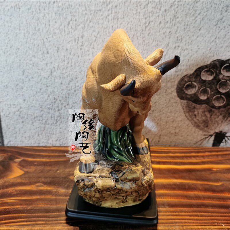陶瓷工艺品  石湾公仔  生肖 牛 牛气冲天