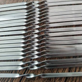 38厘米长40不锈钢烧烤签子扁钢钎字烤肉羊肉串烤串加宽商用厂家