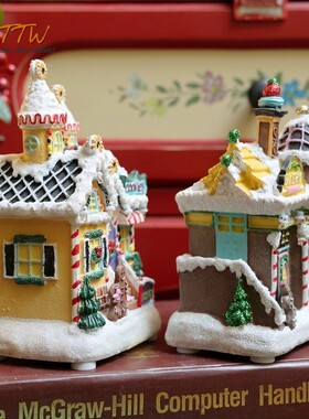 饼干人彩色城堡桌面摆件带灯发光新年圣诞节日氛围礼物家居饰品