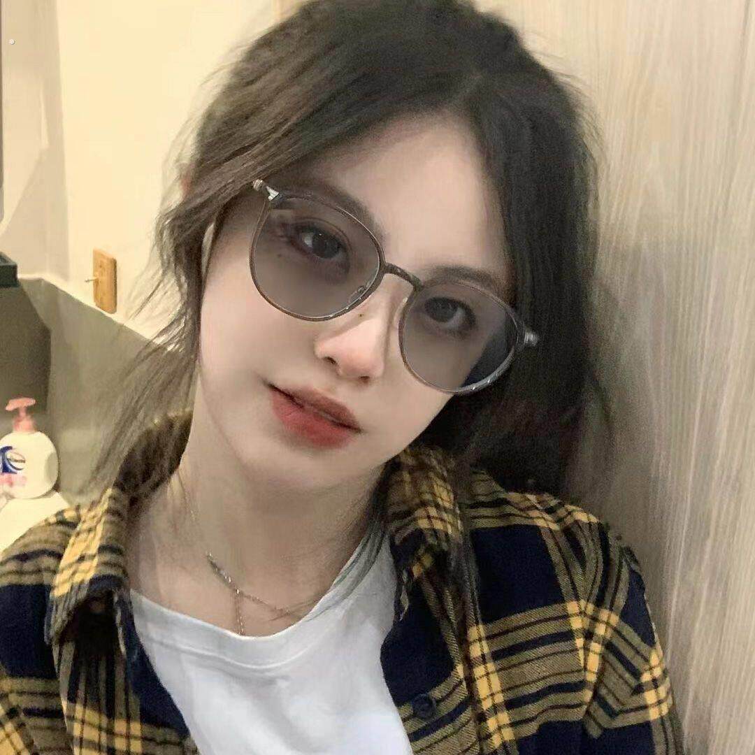 超轻变色近视眼镜女有度数茶色圆框显瘦素颜眼睛架平光镜男韩版潮