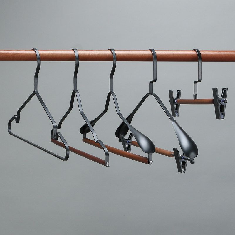 烤漆衣架金属铁艺宽肩衣架阳台晾晒家用衣橱高端西服大衣无痕挂架,收纳整理,金属衣架,淘宝优惠券,粉丝福利购,淘宝优惠卷