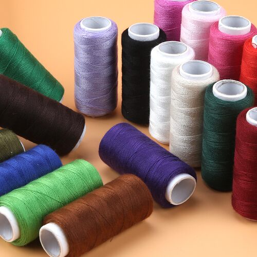 402涤纶黑色白色小卷缝纫线机线手工家用针线套装手缝衣服细线团