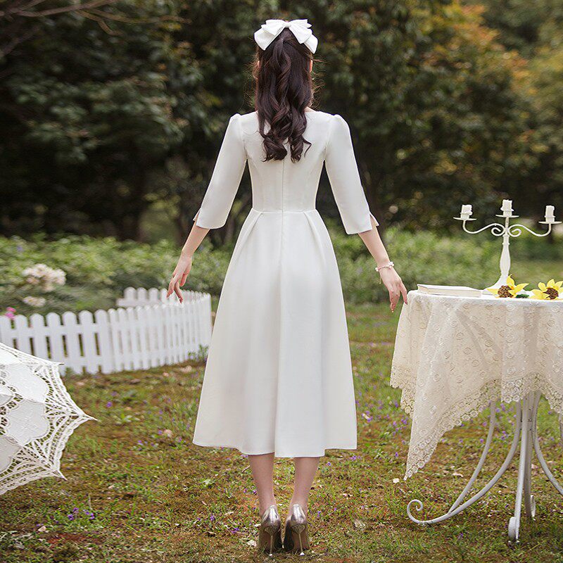 领证登记法式小白裙个子复古轻婚纱礼服伴娘服长袖订婚秋冬连衣裙