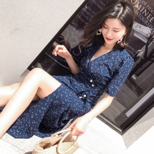 尺下 rouje连衣裙女夏法式复古波点v领收腰显瘦一片式裹身茶歇裙