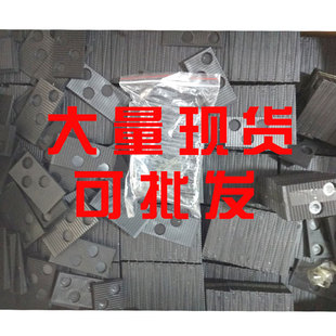 铺木地板安装工具垫片地板伸缩缝垫片缝隙调整垫片塑料龙骨垫子