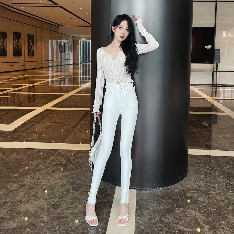 高弹力白色牛仔裤女中高腰显瘦小脚铅笔裤排扣收腹女春四面弹九分