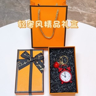 超逗熊迷你小闹钟汽车钥匙扣情侣包包可爱创意精致饰品挂件钥匙链