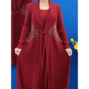 中年妈妈洋气中国风盘扣假两件风衣裙气质褶皱收腰显瘦中长款裙子