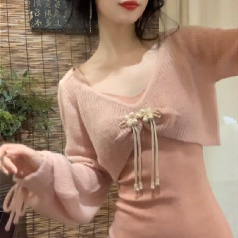 2023初秋季新温柔气质修身粉色针织吊带连衣裙盘扣针织罩衫两件套,女装/女士精品,时尚套装,淘宝优惠券,粉丝福利购,淘宝优惠卷