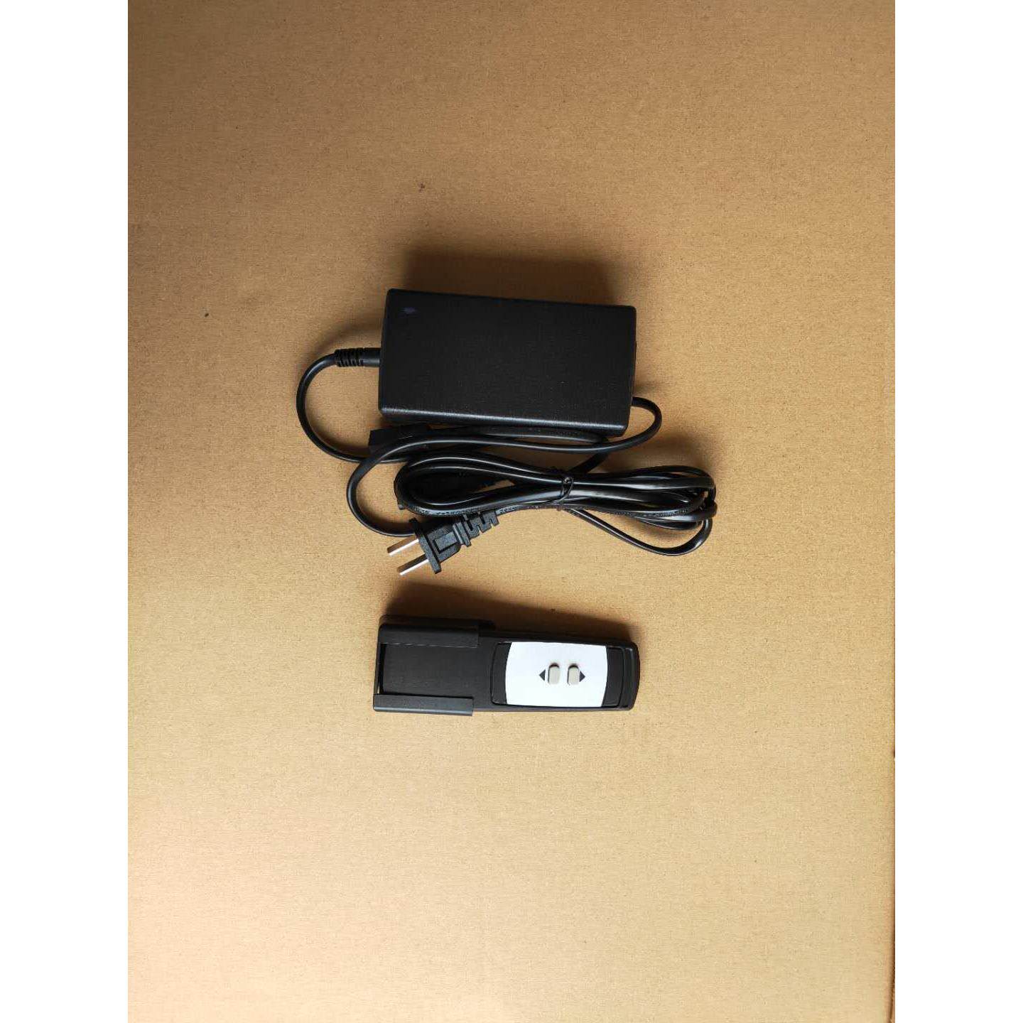 带电源的电动推杆无线控制器一对一对拖两个220V到Dc 12V/24V