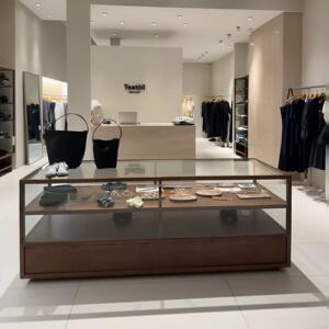 服装店展示柜中岛台陈列柜流水台储物柜玻璃柜女装店展示台