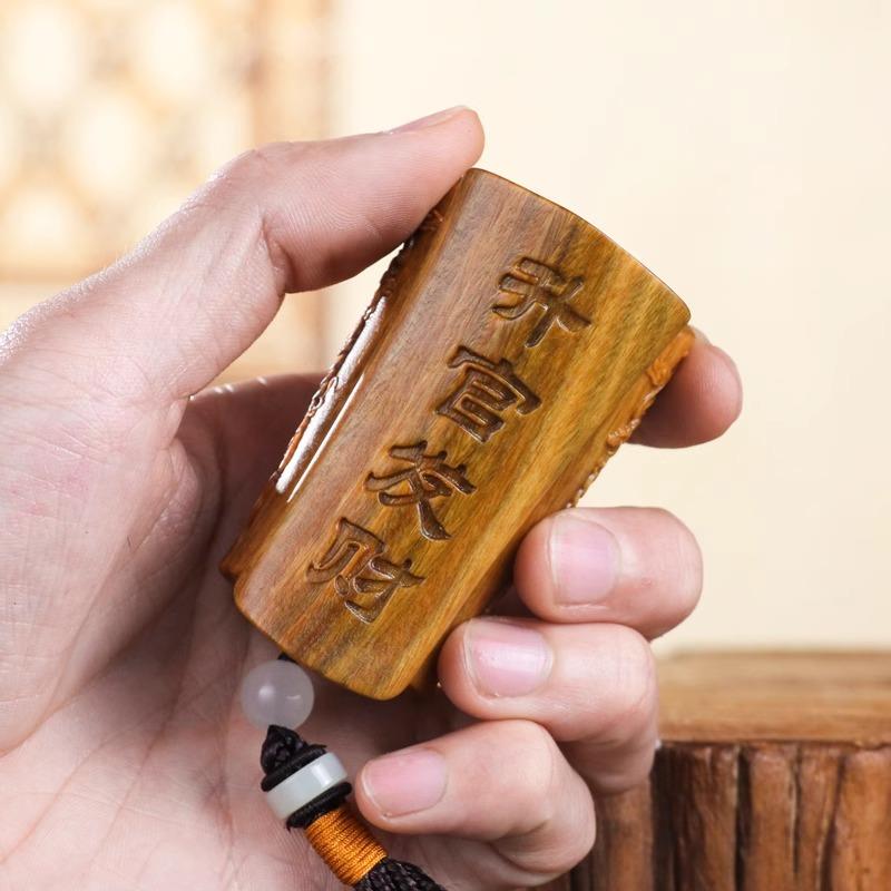阿根廷绿檀黄杨木质升官发财手把件文玩男士随身盘玩把玩桌面摆件