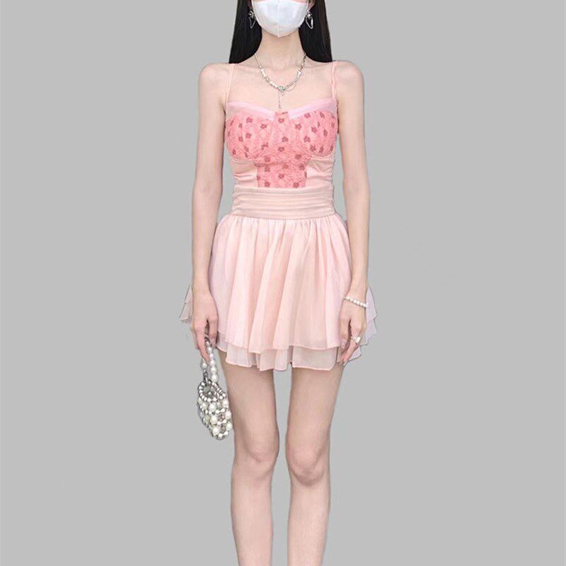雏菊碎花粉色吊带背心女2023夏季新款显瘦外穿无袖短款内搭上衣
