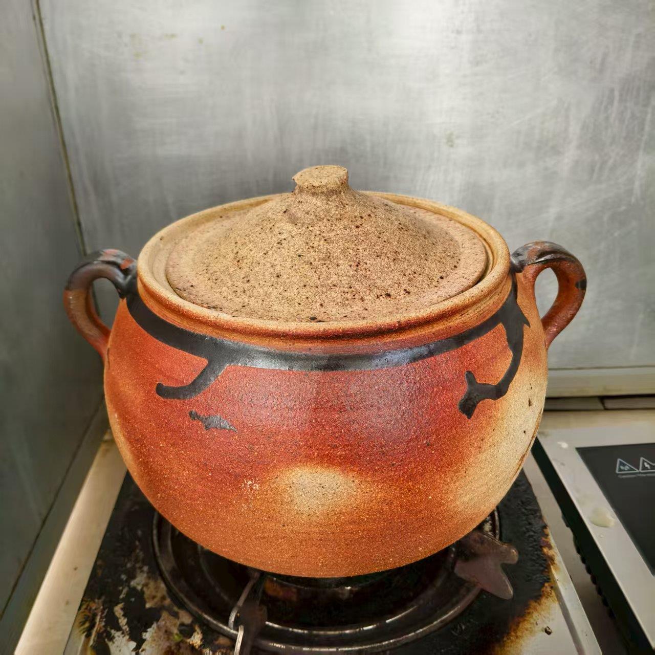 云南土陶砂锅粗陶砂锅中号土陶锅高温烧制纯手工拉坯复古老式土锅图片