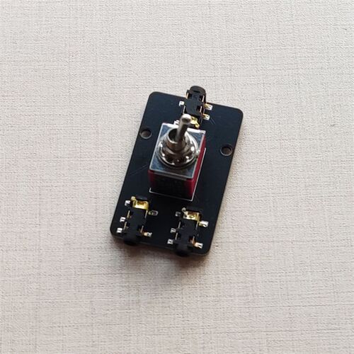 音频切换器二进一出3.5mm音源转换开关一分二分线器声音无损快切