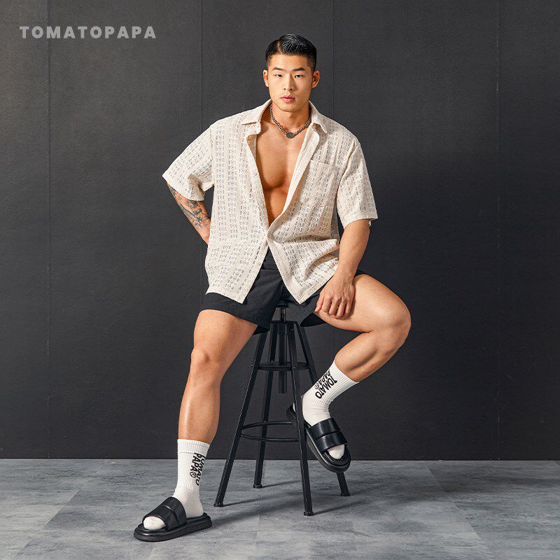 TOMATOPAPA基础镂空纹理花纹透气宽松休闲翻领短袖旅游度假衬衫
