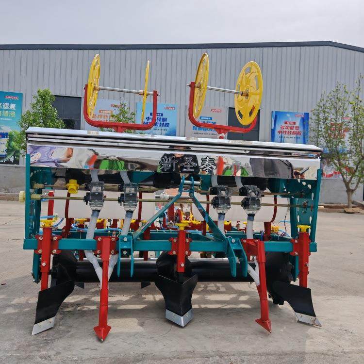 两垄四行花生播种机 花生起垄覆膜一体机 膜上打孔播种机,农机/农具/农膜,播种栽苗器/地膜机,淘宝优惠券,粉丝福利购,淘宝优惠卷