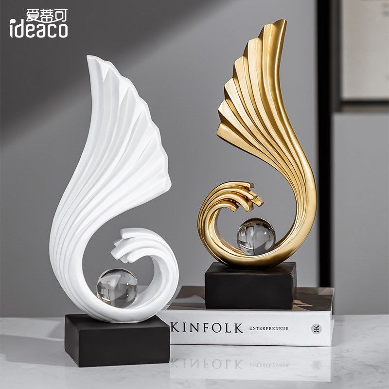 酒柜装饰品摆件轻奢客厅玄关家居办公室高级感寓意金色电视柜饰品