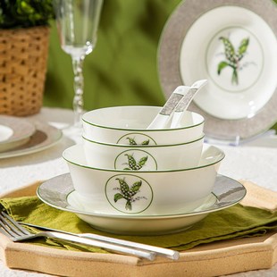 骨瓷陶瓷碗盘碗碟套装家用精致高档高级感饭碗面碗餐盘餐具礼盒装