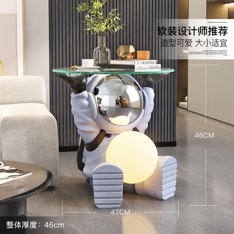 轻奢宇航员客厅沙发边几落地摆件太空人灯卧室床头柜茶几乔迁礼物