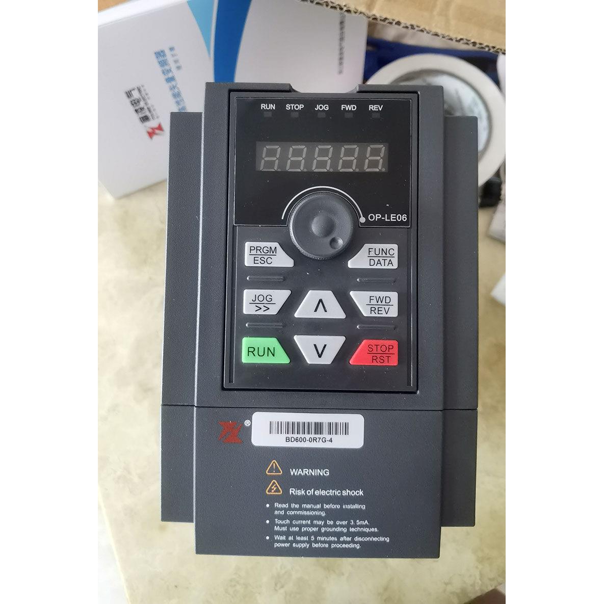 富凌变频器 BD600系列重载矢量变频器 380V 0.75KW OP-LE06面板