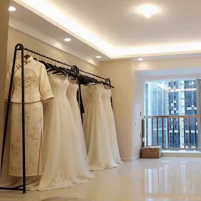服装店婚纱展示架落地架黑色铁艺礼服长裙挂衣架影楼秀禾服陈列架