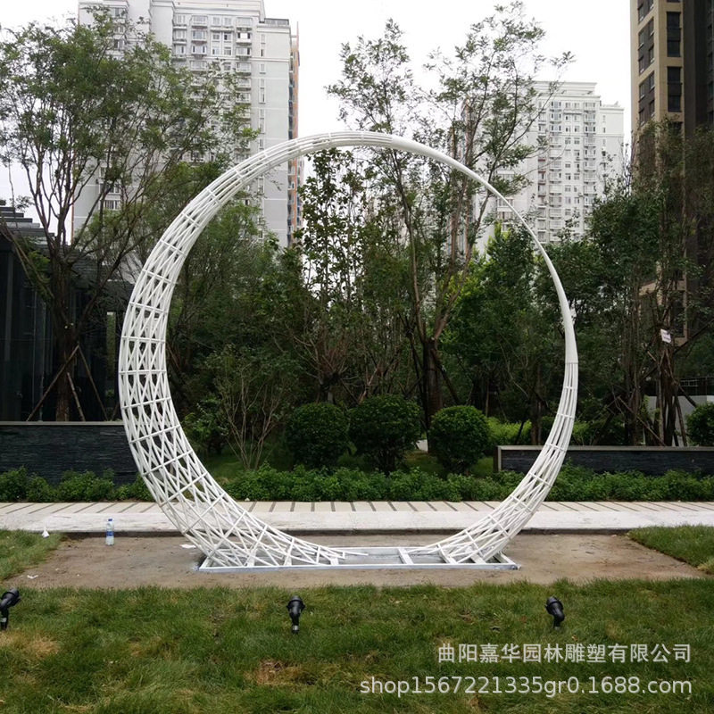 制作不锈钢镂空月亮雕塑大型广场摆件 户外园林景观摆件厂家