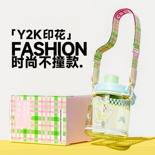 万兀大肚杯水杯女新款大容量1L双饮吨杯吨桶可爱吸管太空杯子夏季