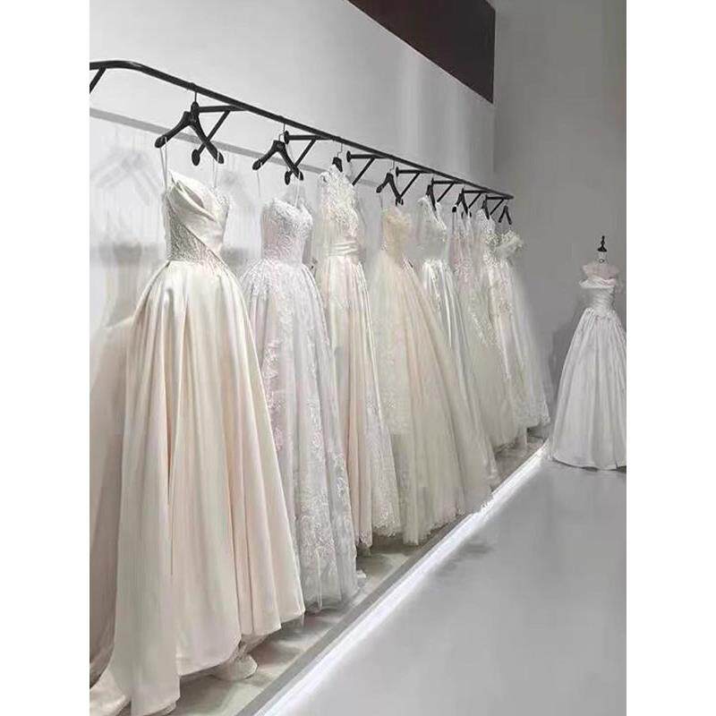 婚纱店展示架简约童装店挂衣架壁挂上墙货架侧挂女装店组合挂衣杆