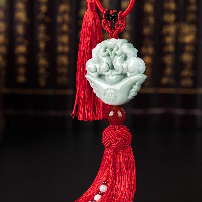 新汽车挂件保平安翡翠玉麒麟高档轿车内挂饰吉祥福车载后视镜吊坠