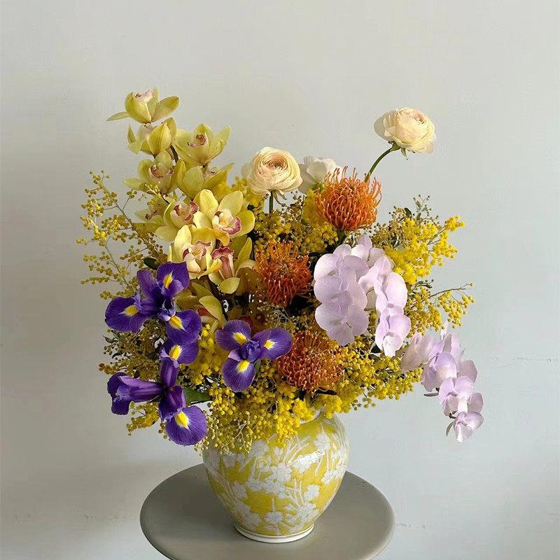 新中式现代轻奢青花插冬青腊梅陶瓷花瓶商业前台桌面装饰花器成都