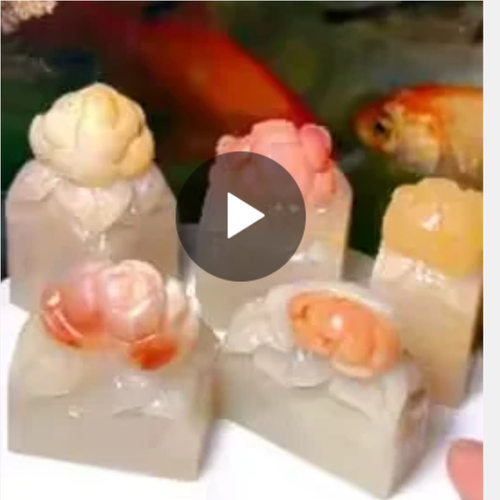 老挝结晶冻巧色厚1.8–3.3宽2.5–4.6.高4.1–6一组雕章印章配盒