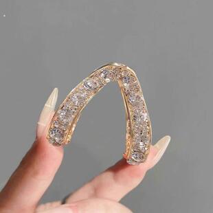 短发半扎发高马尾固定器抓夹V型新款发夹女后脑勺头饰