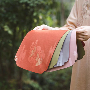 归云居 知舍传统色系织锦云松短款茶席 手工布艺棉麻桌旗餐垫