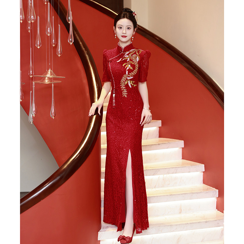 红色旗袍敬酒服新娘2024新款订婚礼服裙女出阁宴结婚便装显瘦夏季