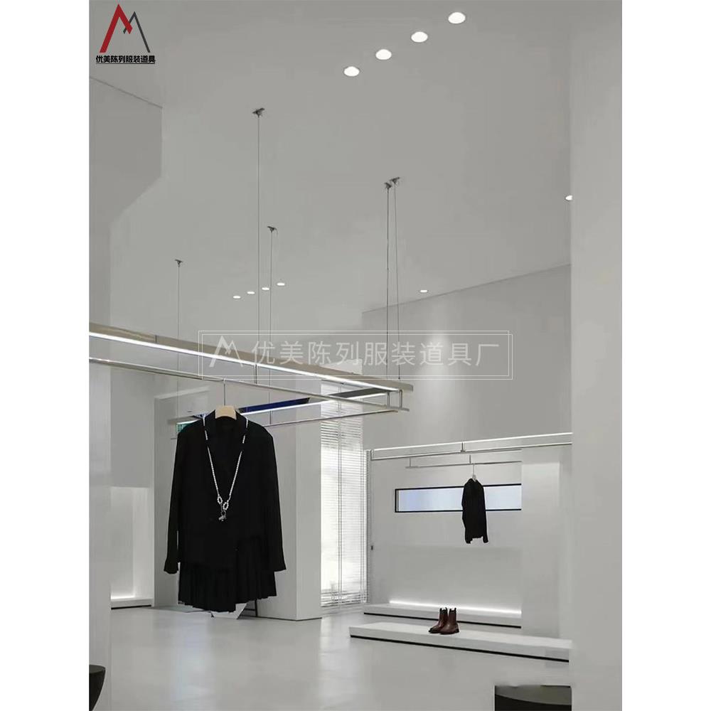 女装服装店展示架吊架挂式吊挂杆不锈钢带灯吊顶架橱窗陈列挂衣架