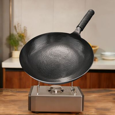 章丘手工铁锅古法黑锅无涂层手工锻打炒菜锅工厂批发黑锅