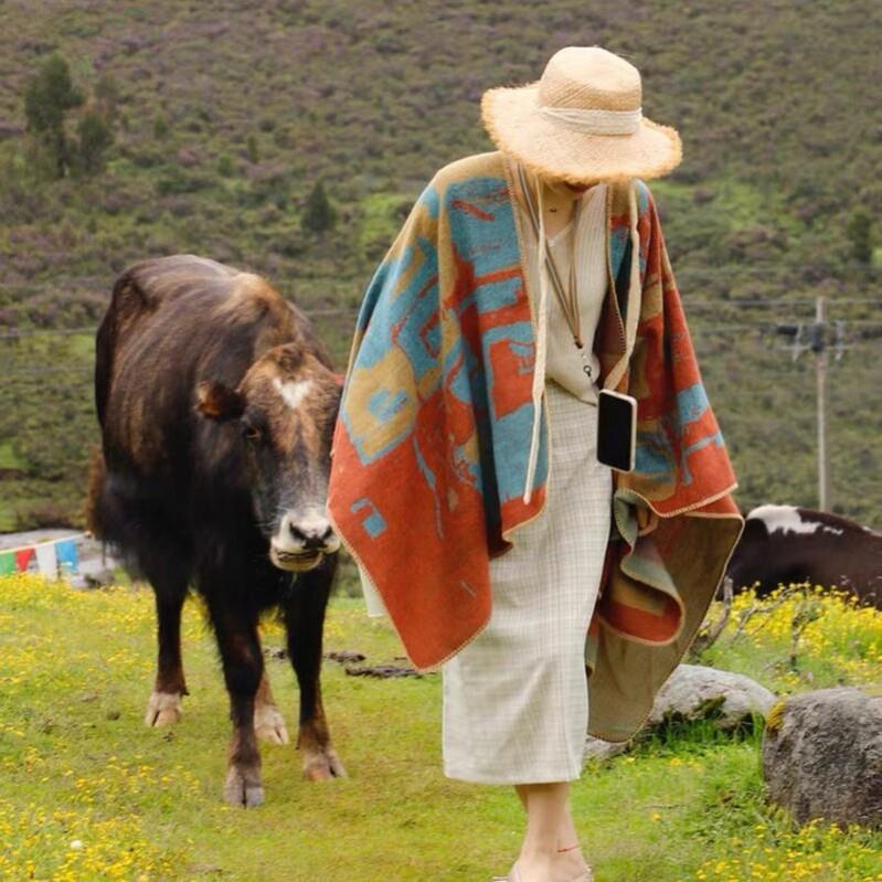披风民族风毯子午睡办公室毛毯秋冬披肩复古青海西藏茶卡盐湖旅游