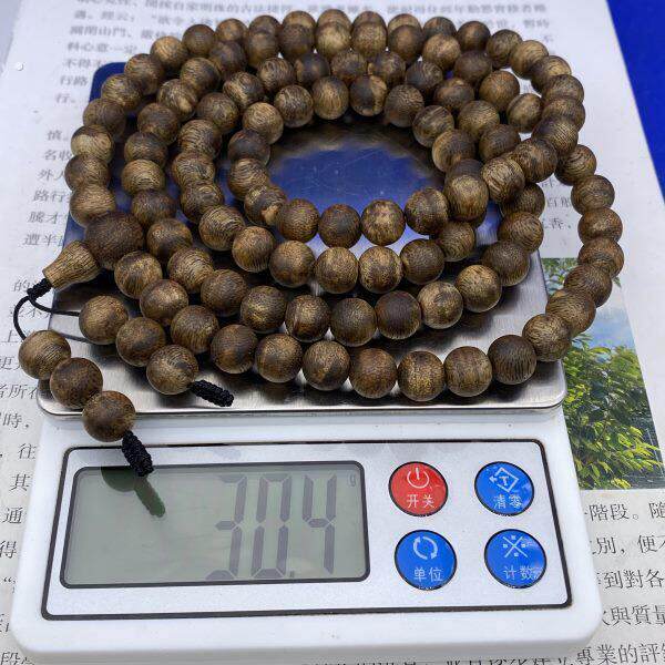 莺歌绿奇楠0.8全软油念珠重30.4克9.9分沉高品质奇楠熟透油脂粘手