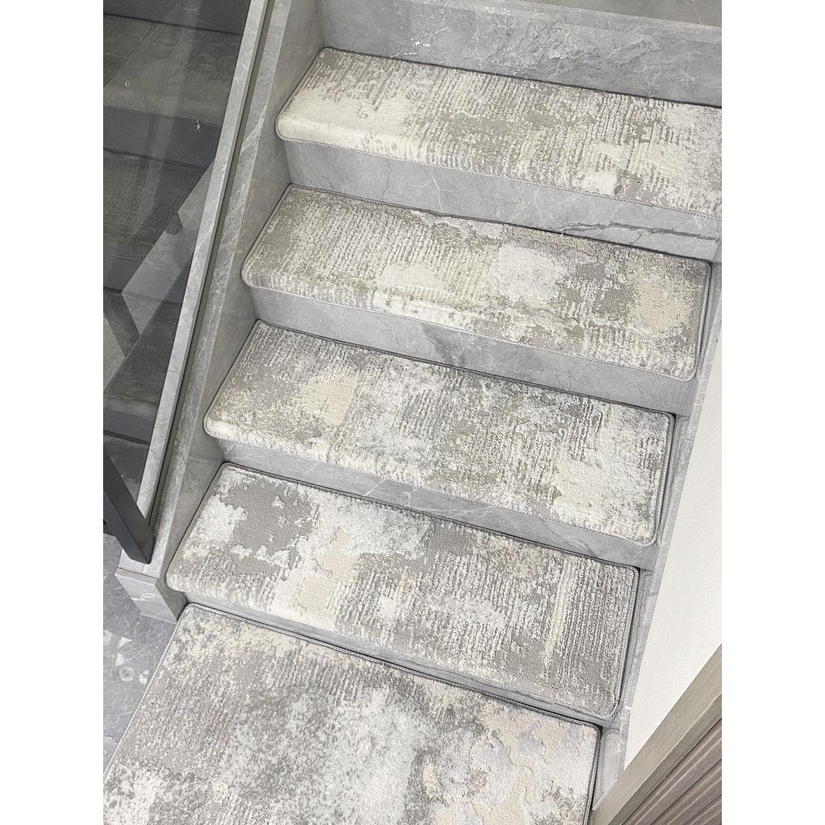 轻奢家用楼梯踏步垫免胶自粘地垫实木防滑脚垫地毯台阶贴可定制