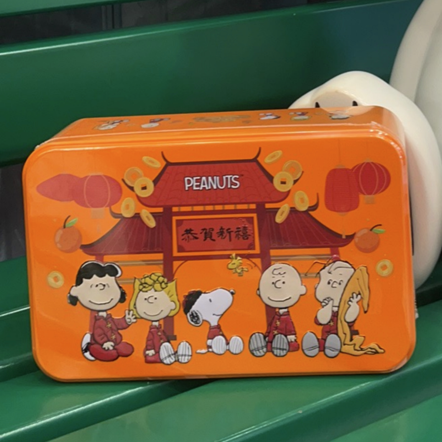 澳门英记史努比联名新春限定金银满屋礼盒牛油曲奇蛋卷送礼聚会