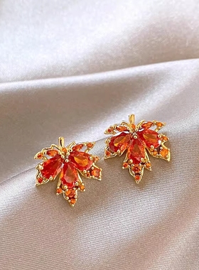 法国Last Kiss红色枫叶耳钉马年高级感女小众设计感耳环轻奢耳饰