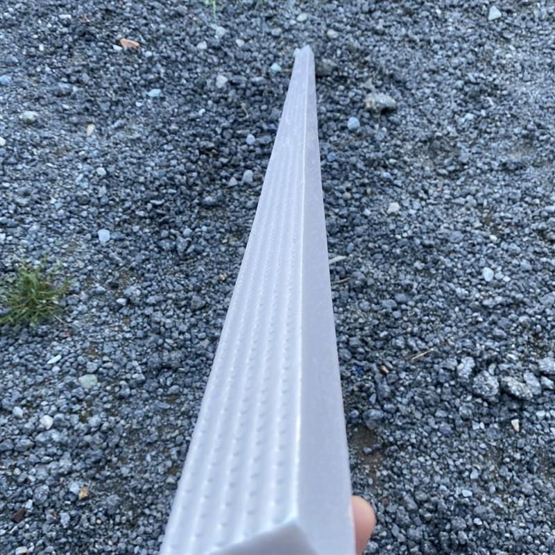 挤塑板预埋条 水管预埋压条 预留压槽条水管压槽条预埋泡沫条加硬