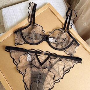 托奶胸罩青少年内衣女文胸高中生防下垂女款小胸聚拢内衣大胸显小